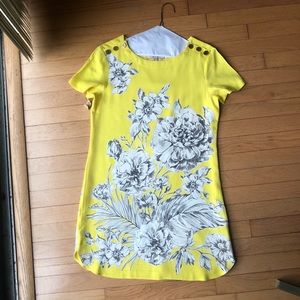 Juicy Couture Size 4 Yellow Floral Dress